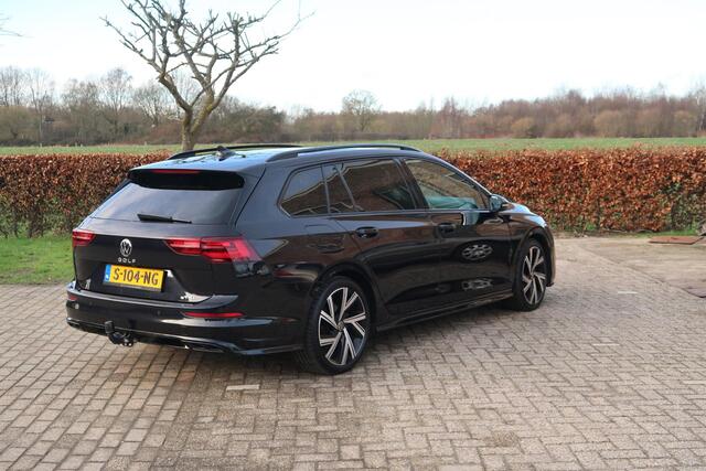 Volkswagen GOLF Variant 1.5 eTSI R-Line Business+ PANO TREKHAAK
