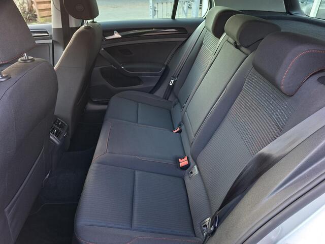 Volkswagen GOLF 1.0 TSI Highline, acc, carplay, stoelverw.