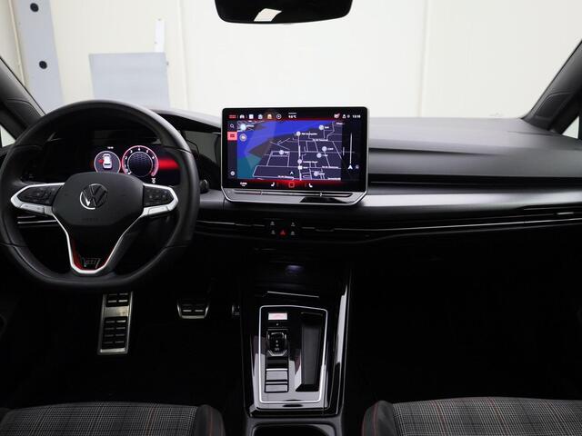 Volkswagen GOLF 2.0TSI/265PK GTI DSG · Panoramadak · 360°Camera + Parkeersensoren · Apple/Android · Garantie t/m 12-12-2026