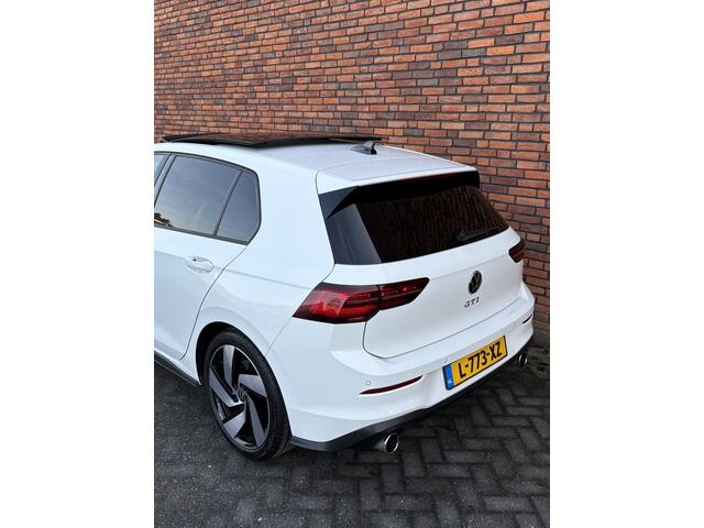 Volkswagen GOLF 2.0 TSI GTI/ IQ Light/ Pano dak/ Stuurverwarming