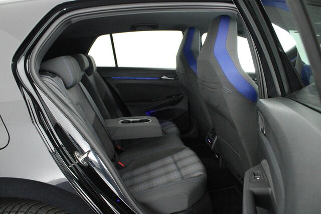 Volkswagen GOLF 1.4 eHybrid 245pk GTE Stoelverwarming Keyless ACC Virtual Cockpit Navigatie