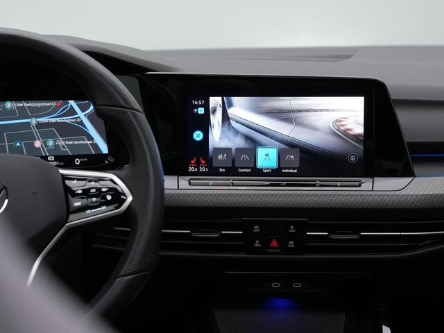 Volkswagen GOLF 1.5 eTSI 130 pk DSG R-Line Business | Panoramadak | Stuur-/stoelverwarming | Achteruitrijcamera | Adaptive Cruise