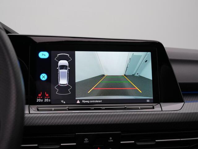 Volkswagen GOLF 1.5 eTSI 130 pk DSG R-Line Business | Panoramadak | Stuur-/stoelverwarming | Achteruitrijcamera | Adaptive Cruise