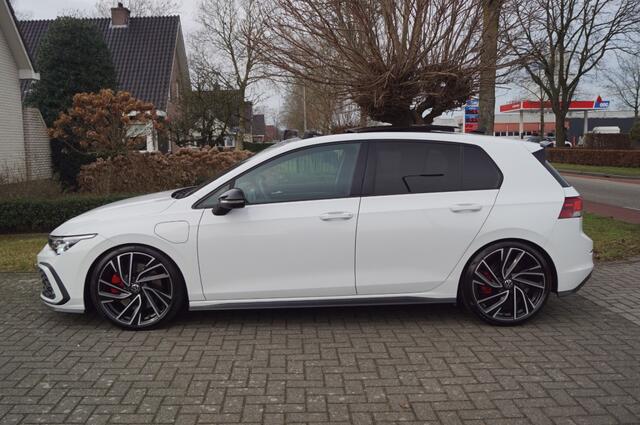 Volkswagen GOLF GTE 1.4 TSI Hybride (245pk) DSG Panodak/Key-less/Virtual/ACC/Camera/19 inch