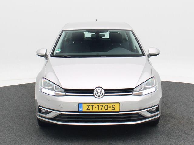 Volkswagen GOLF 1.0 TSi Comfortline 115 Pk | Adaptive Cruise | Achteruitrijcamera | Trekhaak | Stoelverwarming | CarPlay | 16 Inch | 86.518 Km!