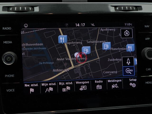 Volkswagen GOLF 1.0 TSi Comfortline 115 Pk | Adaptive Cruise | Achteruitrijcamera | Trekhaak | Stoelverwarming | CarPlay | 16 Inch | 86.518 Km!