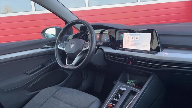 Volkswagen GOLF 2.0 TDI Life AUTOMAAT / FULL LED / CARPLAY / STOELVERW / STUURVERW / CLIMA / PDC / BLUETOOTH / ACC