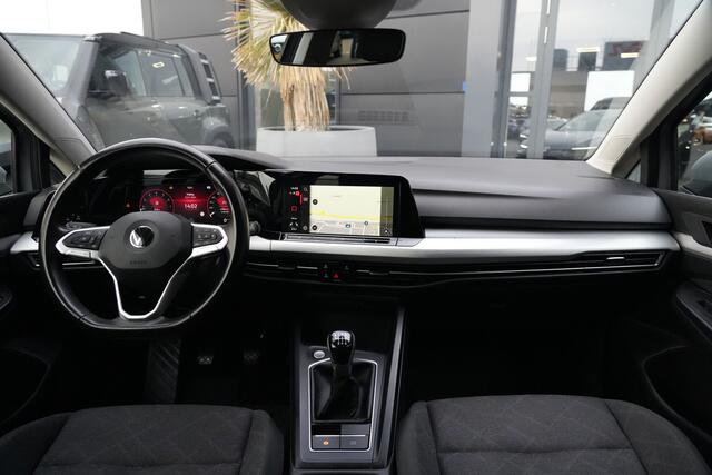 Volkswagen GOLF 1.5 TSI Style 131pk Stoelverwarming/Navigatie/PDC