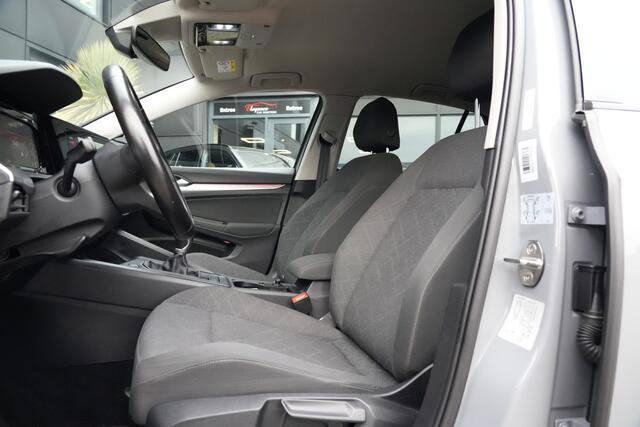 Volkswagen GOLF 1.5 TSI Style 131pk Stoelverwarming/Navigatie/PDC