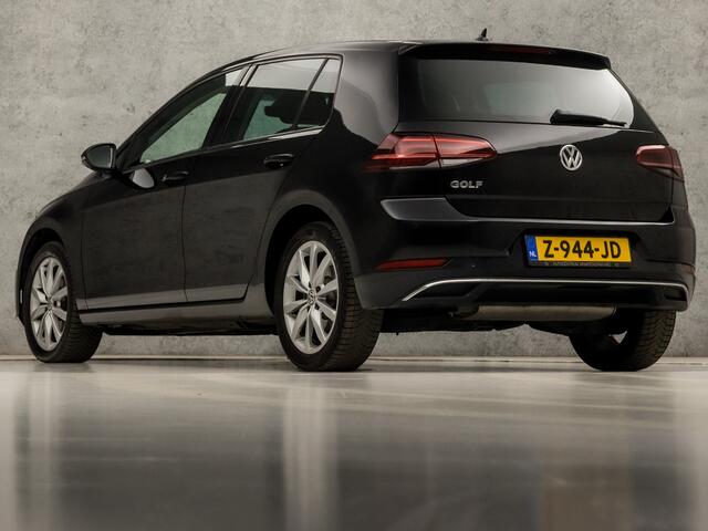 Volkswagen GOLF 1.5 TSI Sportline 150Pk Automaat (VIRTUAL COCKPIT, APPLE CARPLAY, DYNAMISCHE KNIPPERLICHTEN, KEYLESS, STOELVERWARMING, LED KOPLAMPEN, CAMERA, GETINT GLAS, ADAPTIVE CRUISE, NIEUWSTAAT)