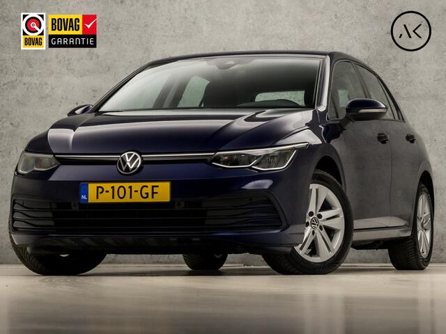 Volkswagen GOLF 1.0 TSI Sport Automaat (VIRTUAL COCKPIT, APPLE CARPLAY, GROOT NAVI, SFEERVERLICHTING, KEYLESS, LM VELGEN, SPORTSTOELEN, ADAPTIVE CRUISE, LED KOPLAMPEN, NIEUWSTAAT)