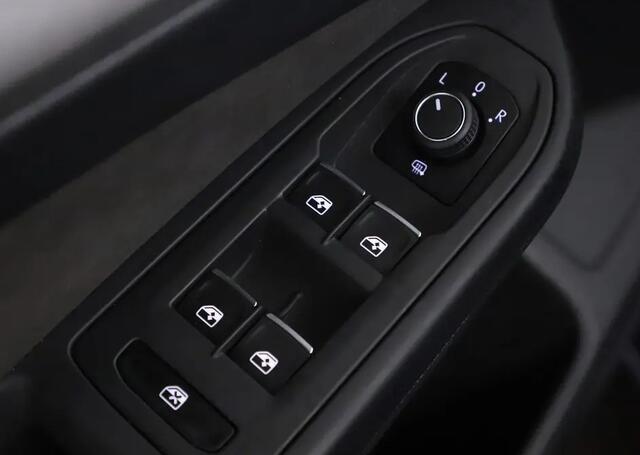 Volkswagen GOLF Variant 1.5 eTSI Automaat Winterpakket Nav/Comfort.Sto