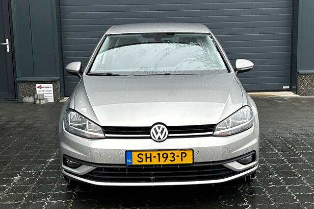 Volkswagen GOLF 1.0 TSI Trendline NAVI CLIMA PDC 17" 99325KM!