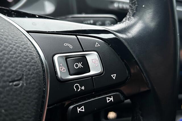 Volkswagen GOLF 1.0 TSI Trendline NAVI CLIMA PDC 17" 99325KM!