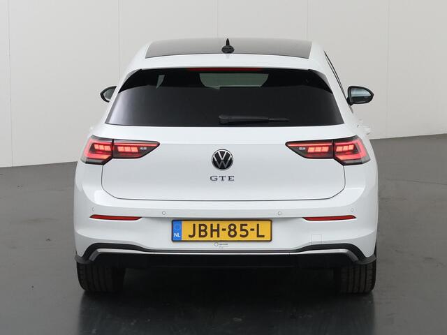 Volkswagen GOLF 1.5 eHybrid GTE | Matrix LED | Head -Up | Camera 360° | Stoel / Stuurverwarming | Keyless Go |