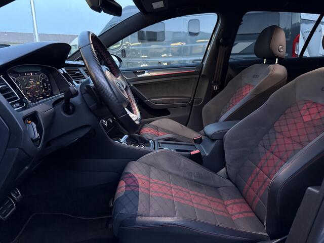 Volkswagen GOLF 2.0 TSI GTI TCR PANO | DCC | DYNAUDIO