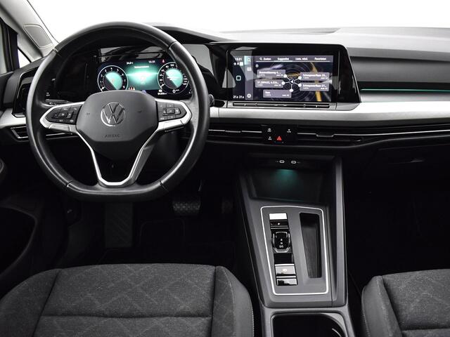 Volkswagen GOLF Variant 1.0 eTSI 110pk DSG Life · Camera · Elek.Trekhaak · Apple/Android Car Play · Navigatie · Sfeerverlichtiing · 16'' Inch · Garantie t/m 08-06-2027 of 100.000km