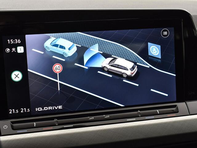 Volkswagen GOLF Variant 1.0 eTSI 110pk DSG Life · Camera · Elek.Trekhaak · Apple/Android Car Play · Navigatie · Sfeerverlichtiing · 16'' Inch · Garantie t/m 08-06-2027 of 100.000km