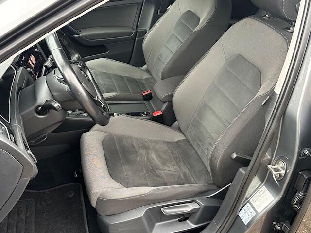 Volkswagen GOLF 1.5 TSI Highline