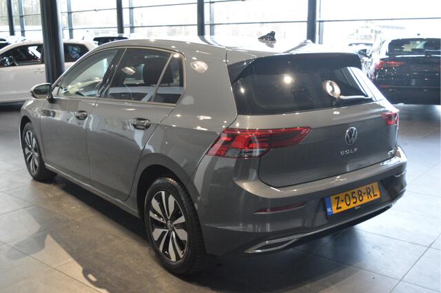 Volkswagen GOLF 1.0 eTSI MOVE navi clima led pdc cruise 16 inch 110 pk !!