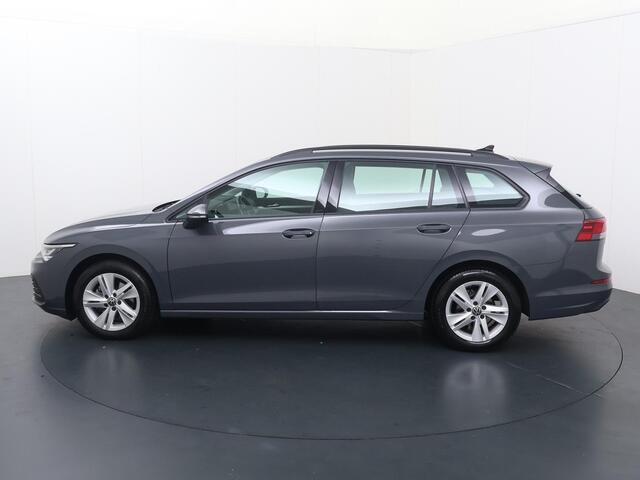 Volkswagen GOLF Variant 1.0 TSI Life | 110 PK | Achteruitrijcamera | Navigatiesysteem | Adaptive cruise control |