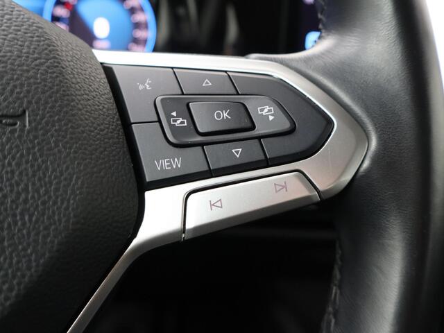 Volkswagen GOLF 1.0 TSI Life | 110 PK | Achteruitrijcamera | Navigatiesysteem | Adaptive cruise control |