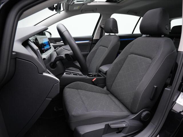 Volkswagen GOLF 1.0 eTSI 110 pk DSG Life | Panoramadak | IQ Light | Stuur-/stoelverwarming | Achteruitrijcamera