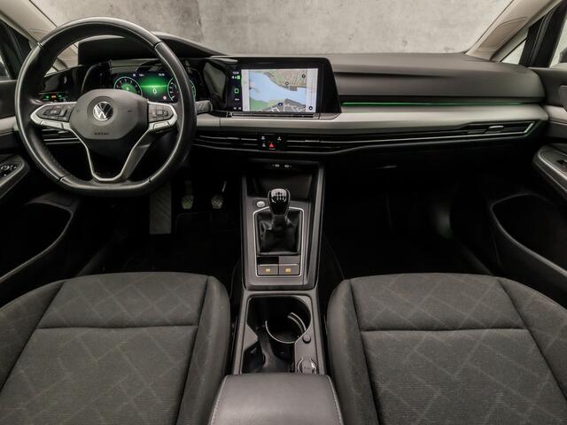 Volkswagen GOLF Variant 1.0 TSI Sport (APPLE CARPLAY, GROOT NAVI, CLIMATE, PARKEERSENSOREN, KEYLESS, SPORTSTOELEN, GETINT GLAS, SFEERVERLICHTING, NIEUWSTAAT)