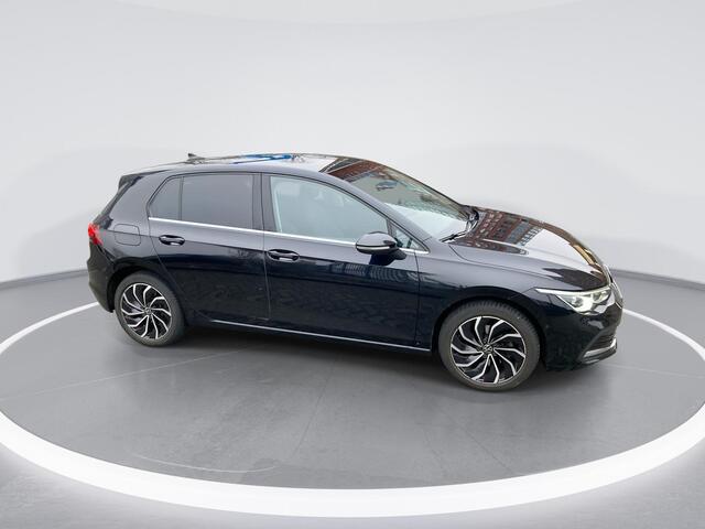 Volkswagen GOLF 1.5 eTSI 150pk DSG Style · Panoramadak · Camera · Apple/Android Car Play · Dodehoeksensor ·