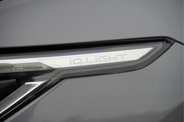 Volkswagen GOLF Variant 1.0 TSI Life Business BJ2022 Lmv 16" | Led | Pdc | Navi | Dynamische knipperlichten V+A | Keyless entry | Trekhaak | Elek. achterklep | App-Connect | Achteruitrijcamera | Virtual cockpit | Sportstoelen | Verwarmde voorstoelen | Verwarmd stuurwiel