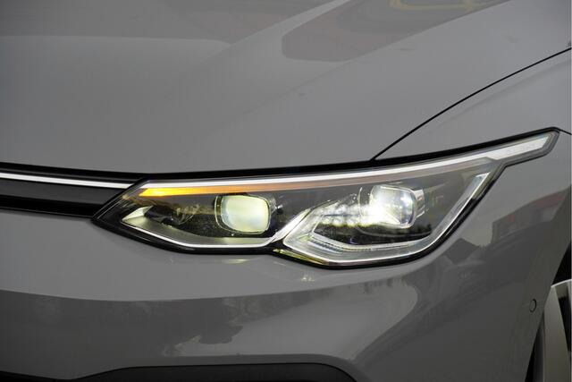 Volkswagen GOLF Variant 1.0 TSI Life Business BJ2022 Lmv 16" | Led | Pdc | Navi | Dynamische knipperlichten V+A | Keyless entry | Trekhaak | Elek. achterklep | App-Connect | Achteruitrijcamera | Virtual cockpit | Sportstoelen | Verwarmde voorstoelen | Verwarmd stuurwiel