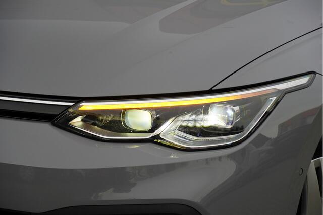 Volkswagen GOLF Variant 1.0 TSI Life Business BJ2022 Lmv 16" | Led | Pdc | Navi | Dynamische knipperlichten V+A | Keyless entry | Trekhaak | Elek. achterklep | App-Connect | Achteruitrijcamera | Virtual cockpit | Sportstoelen | Verwarmde voorstoelen | Verwarmd stuurwiel