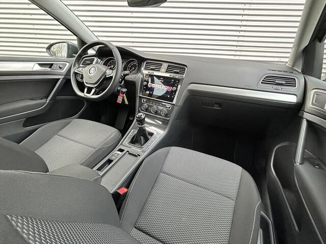 Volkswagen GOLF 1.0 TSI Comfortline | Applecarplay | CruiseControl | PDC |