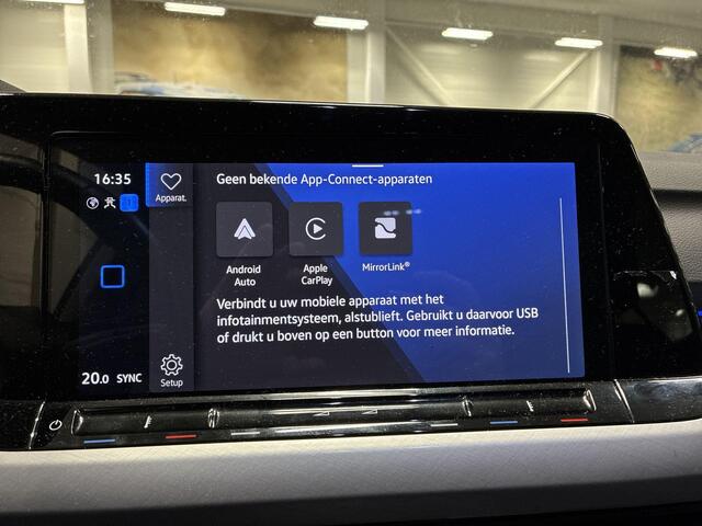 Volkswagen GOLF 1.0 eTSI 110pk Life Business · Apple/Android Car Play · Navigatie · Sfeerverlichting · P-Sensoren · 16'' Inch · Garantie t/m 12-01-2028 of 100.000km