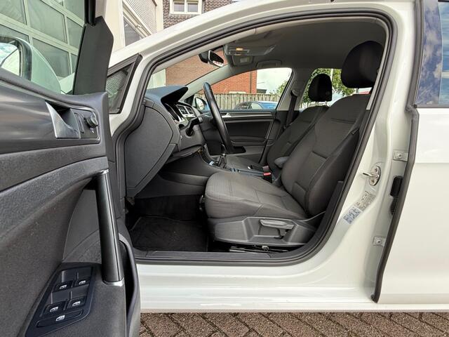 Volkswagen GOLF 1.0 TSI 116PK Comfortline Navi Pdc ACC Trekhaak