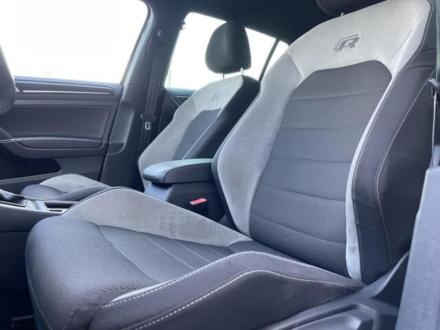 Volkswagen GOLF 1.0 TSI R-line Dynaudio Pano LED