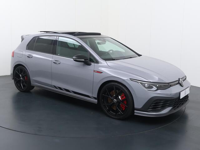 Volkswagen GOLF 2.0 TSI GTI Clubsport | 301 PK | Panoramadak | LED matrix IQ.Light koplampen | 19" LM velgen | Head-up display | Harman Kardon audio |