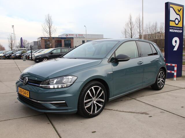 Volkswagen GOLF 1.5 TSI Highline Carplay, Camera, ACC, Winterpakket Prijspakker!