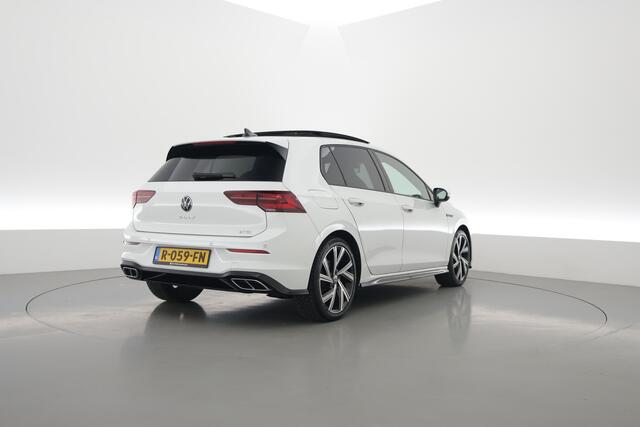 Volkswagen GOLF 1.5 eTSI R-Line DSG | Pano | Harman Kardon | Stoel- Stuurverw. | Apple CarPlay | IQ. Light | Adapt. Cruise