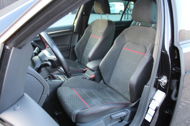 Volkswagen GOLF 2.0 TSI 245Pk GTI Performance | Alcantara/leer | Panoramadak