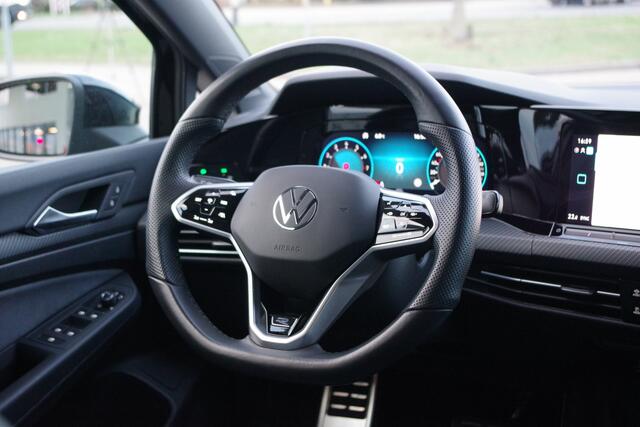 Volkswagen GOLF 1.5 eTSI 131 PK R-Line, Camera, Adap. Cruise Control, LED, Camera