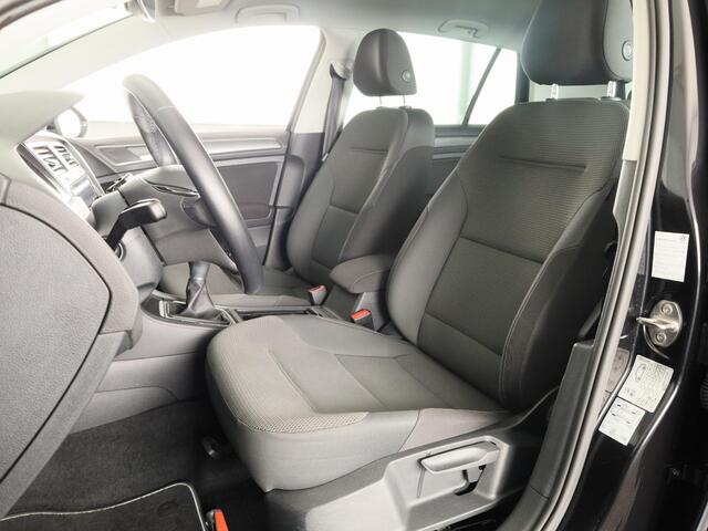 Volkswagen GOLF 1.0 TSI Comfortline 115PK | Navigatie | Parkeersensoren | Spiegelpakket