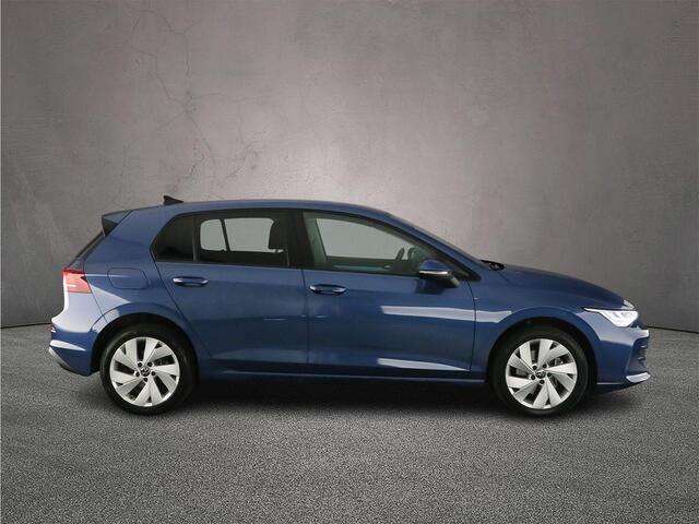 Volkswagen GOLF Life Edition 1.5 TSI eHybrid 204pk DSG Automaat Adaptive cruise control, Achteruitrijcamera, Stuurwiel verwarmd, App connect, Parkeersensoren, LED koplampen
