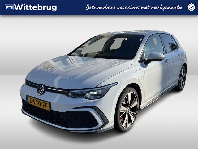 Volkswagen GOLF 1.4 eHybrid GTE / AUTOMAAT/ PARKEER SENSOREN V+A/ ACC/ APP-CONNECT/ RIJ-MODI/ DIGITAL DASH/ DAB/ NAVI/ LED/ LANE-ASSIST/ ISOFIX/ 18'' LMV
