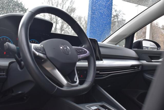 Volkswagen GOLF Variant 1.0 eTSI Life Automaat | 1e Eigenaar | Trekhaak | Navigatie | Adaptieve Cruise | 12 mnd BOVAG garantie | Whatsapp 06-53188999