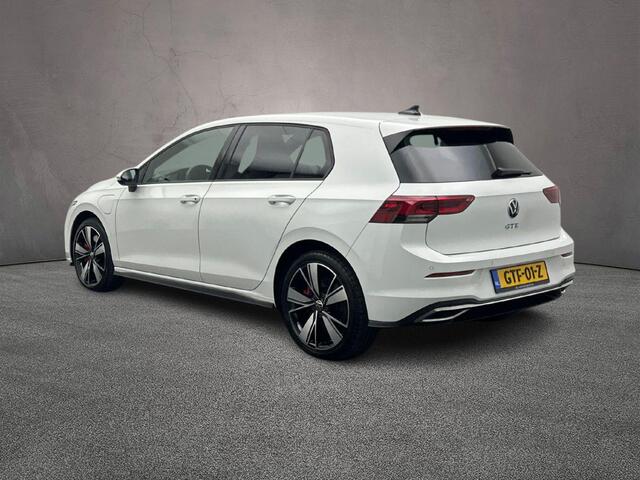 Volkswagen GOLF GTE 1.4 TSI eHybrid 245pk DSG Automaat Adaptive cruise control, Navigatie, Achteruitrijcamera, LED koplampen, Stuurwiel verwarmd, Stoelverwarming