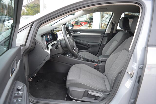 Volkswagen GOLF 1.5 TSI 150PK Move ? LED ? StoelVW ? Navi ? CarPlay ?