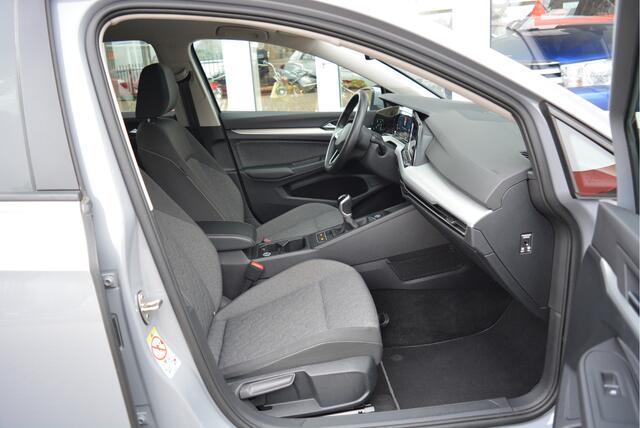 Volkswagen GOLF 1.5 TSI 150PK Move ? LED ? StoelVW ? Navi ? CarPlay ?