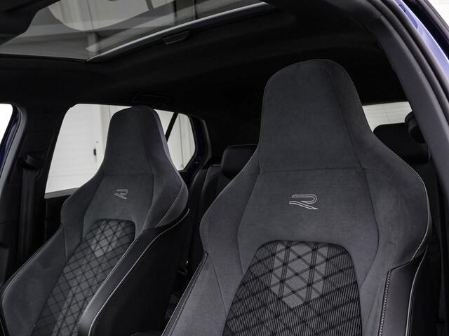 Volkswagen GOLF 1.5 eTSI 130PK DSG R-Line Business · Panoramadak · Camera · IQ.Light · Stoel-&Stuurverwarming · 18'' Inch · Garantie t/m 18-01-2028 of 100.000km