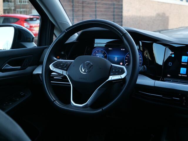 Volkswagen GOLF 1.0 eTSI Life Business 111 Pk Automaat Navigatie / Apple Carplay / DAB / Camera
